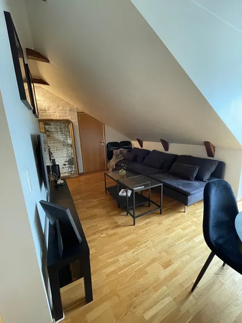 2-Room Attic Apartment 15 min walk to the Beach - Image 1