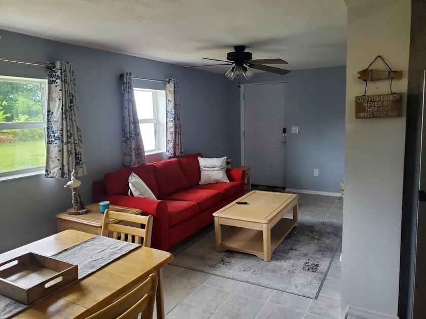 Guest suite w/ private entrance! - Image 1