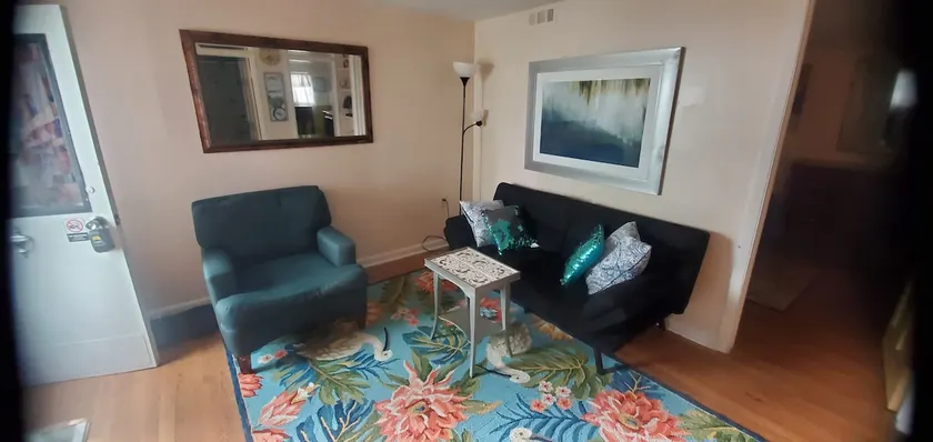 First floor apt with no steps near everything. - Image 1