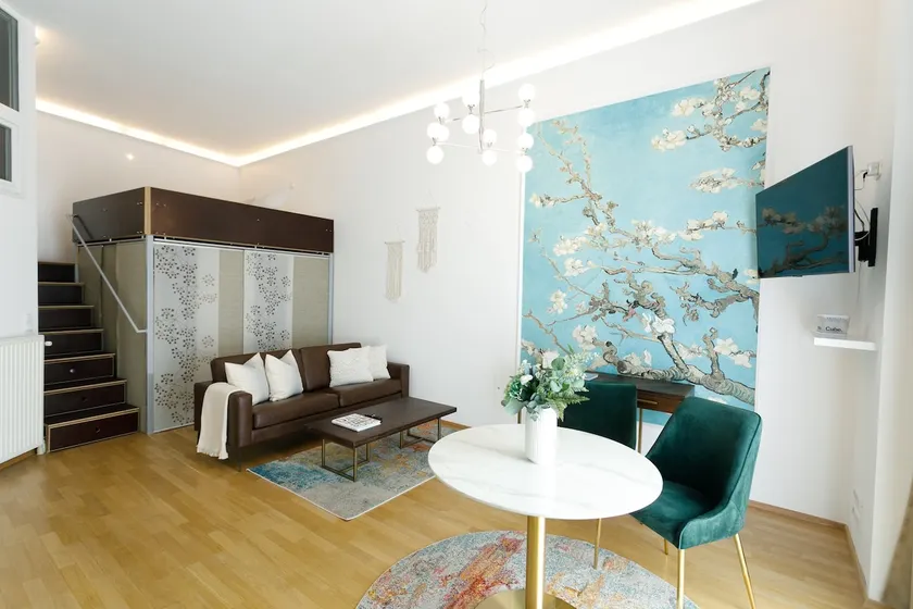 Next to 1st district & Naschmarkt w/ AC & balcony - Image 1