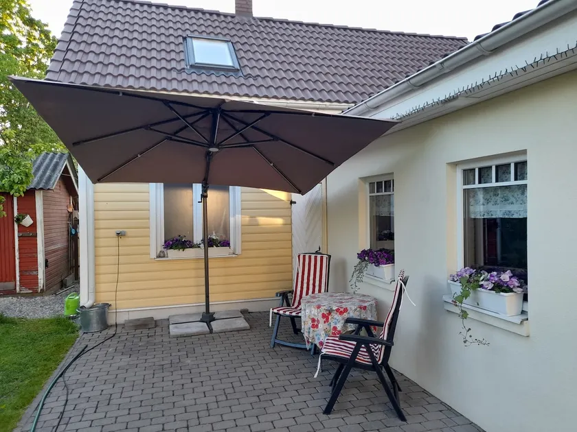 Courtyard house for a pleasant holiday - Image 1