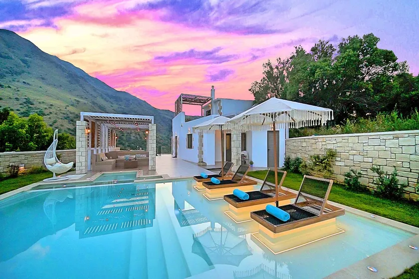 Blue Lake Villa Heated Pool - Image 1