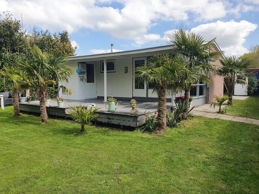 Palm Tree beach house IJsselmeer Lemmer - Image 1