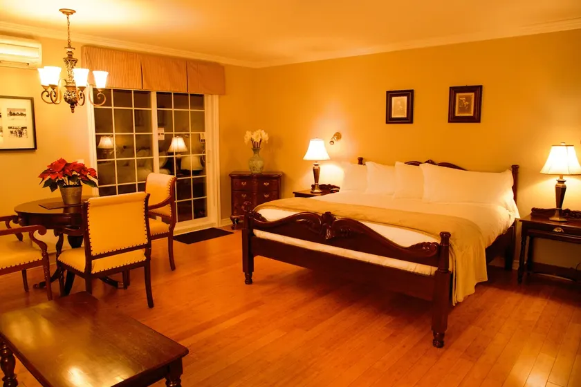 St-Sauveur Lovely Studio - Image 1