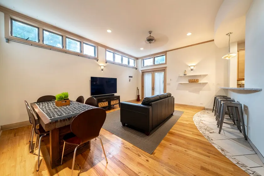 Mitra Guest House - Image 1