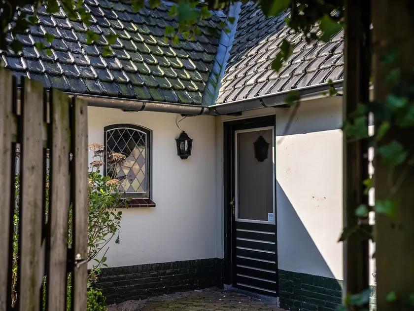 Carriage house - Image 1