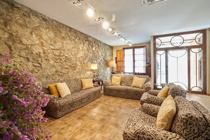 CAL PADRI1871 - 30min to Barcelona, Groups & Families, Beach Stylish House - Image 1