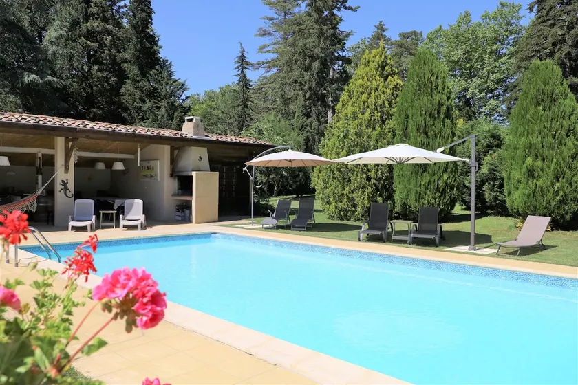 Stunning 6 bedroom Farmhouse with heated pool. - Image 1