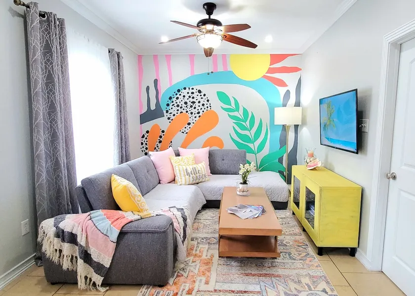 Stylish Vila Cottage WALK TO BEACH, ATTRACTIONS & RESTAURANTS 🏖 - Image 1