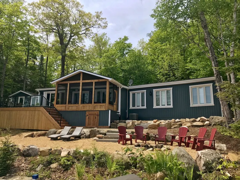 Muskoka Majesty The Sugarbush Cottage - Image 1