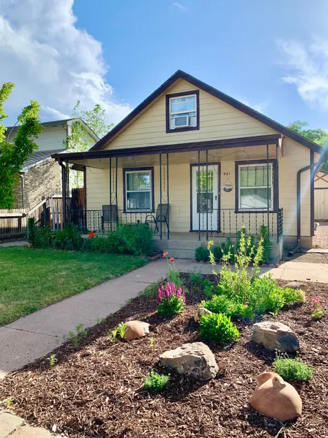 Third St Cottage | Walk to Train, River & Downtown - Image 1