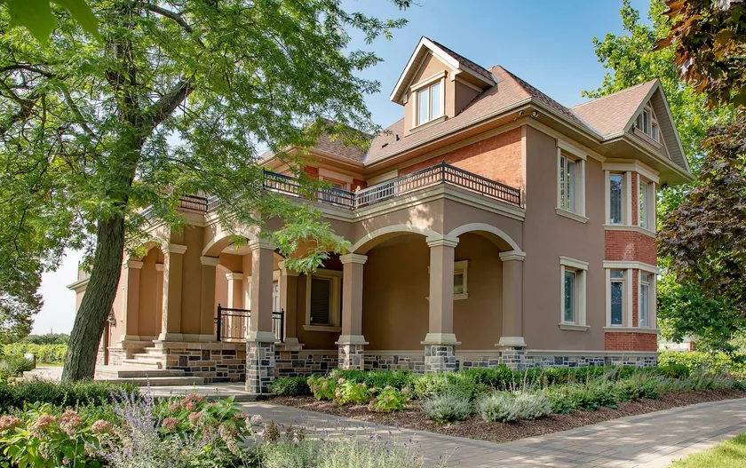 Vineyard Villa - Image 1