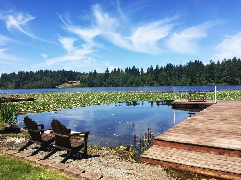 Lakeside Living Suite! ~Mt. Rainier, NWTrek, JBLM - Image 1