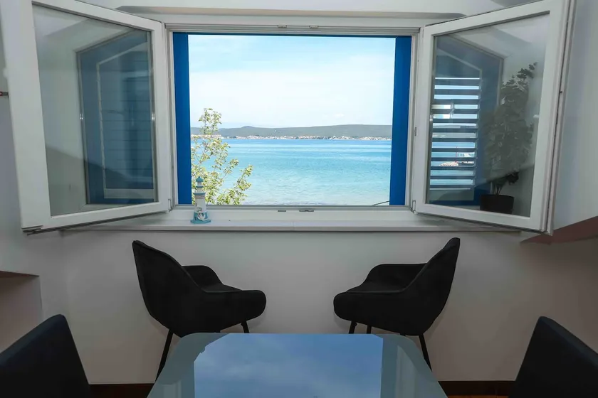VitasLuxury - Image 1