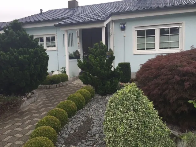 Top apartment in Kraichgau, with separate entrance - Image 1