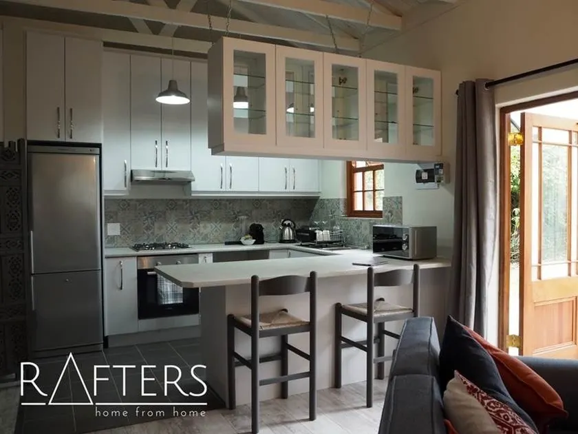 Rafters Cottage est entièrement équipé et adapté aux clients de court ou long séjour - Image 1