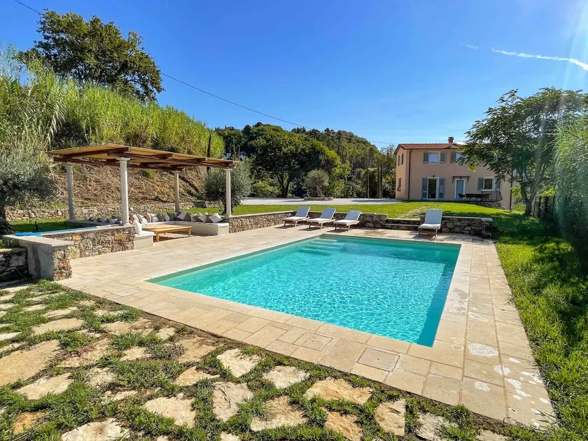 3 Bedroom Villa with Private Pool and Garden - Image 1