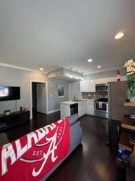 5-min Walk to Stadium, Modern 2BR/2BA w/ 2 Parking - Image 1