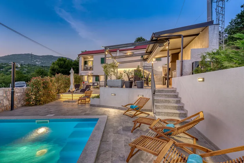 Villa LETA-heated pool, sauna, fitness & bbq, 5* - Image 1