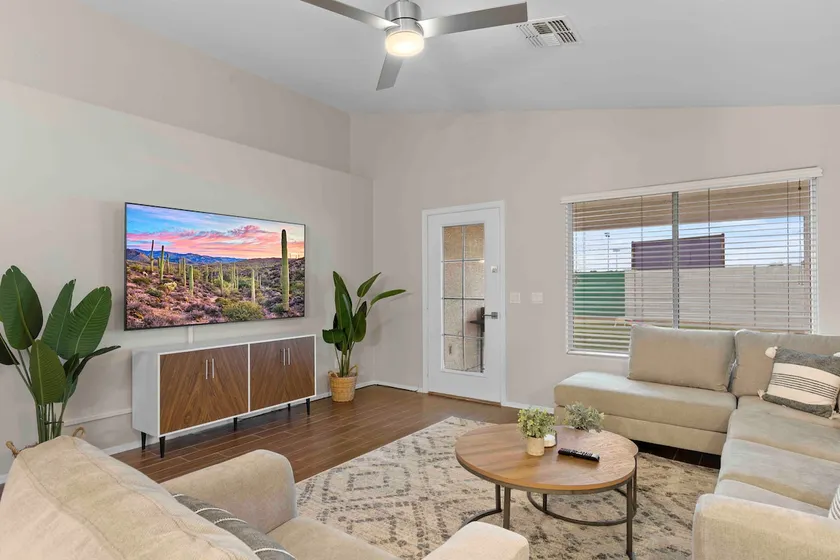 The Sandlot: Beautifully Remodeled Family Retreat - Image 1