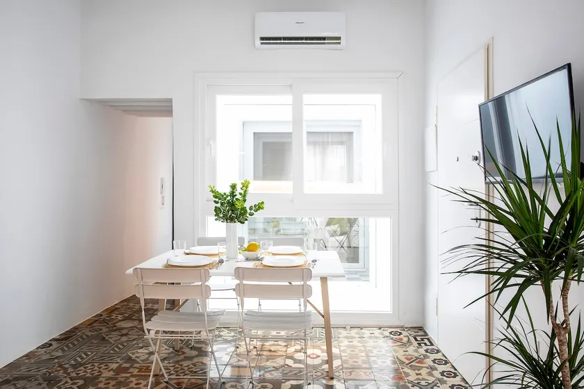 Charming apartment in the historic center - Image 1