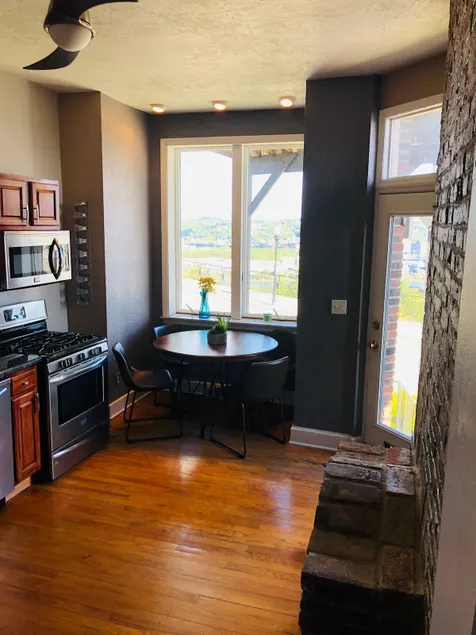 Luxury Grandview Ave Cozy Gem (2bed/2bath) - Image 1