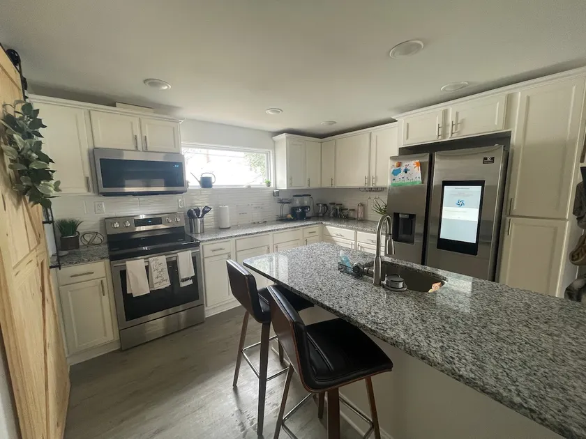 Farmhouse ranch style home 3bd/2ba- Near Churchill - Image 1