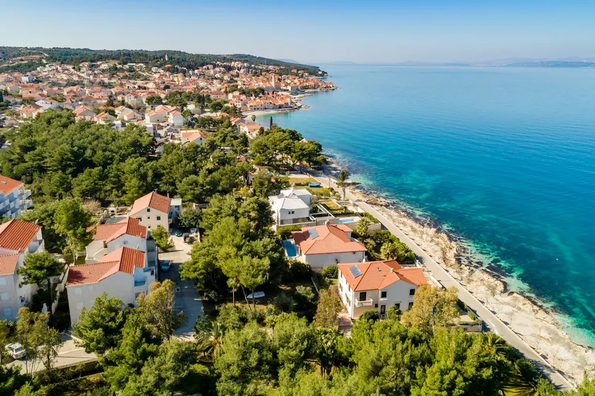 Sea view terrace, steps away from the beach - Image 1