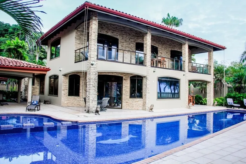 Hermosa Beach House - Image 1