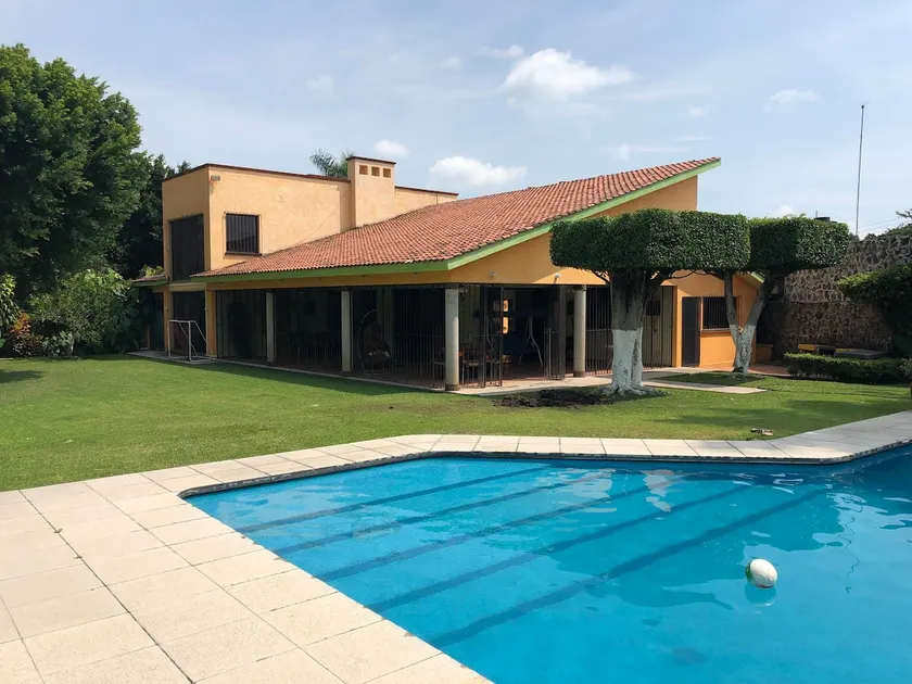 Ideal residence for families (includes cleaning) - Image 1