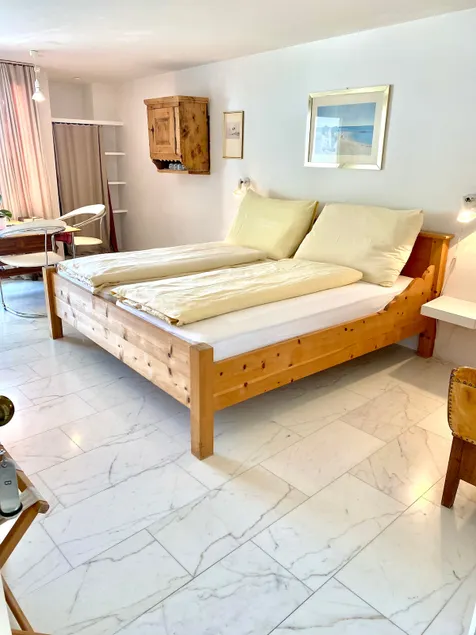 Nice room in Ilanz - central. by OLGIATI 🤩 - Image 1