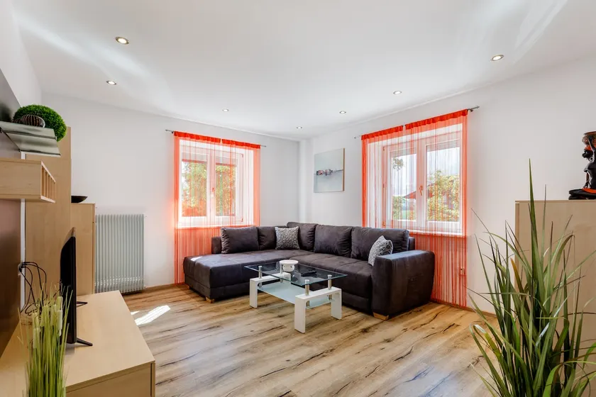 Apartment Viktoria - Image 1