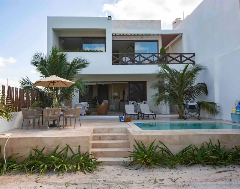 Spectacular PM House facing the sea - Image 1