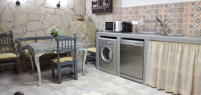A townhouse for rest and rural tourism - Image 1