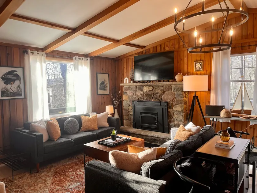 Serene and Cozy Cottage, Walk to Big Bass Lake - Image 1