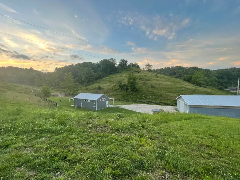 LouBuck's Cabin-on a 125yr old Gallia County Farm - Image 1