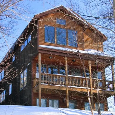 Deluxe Suite (Mountain Sports Inn) - Image 1