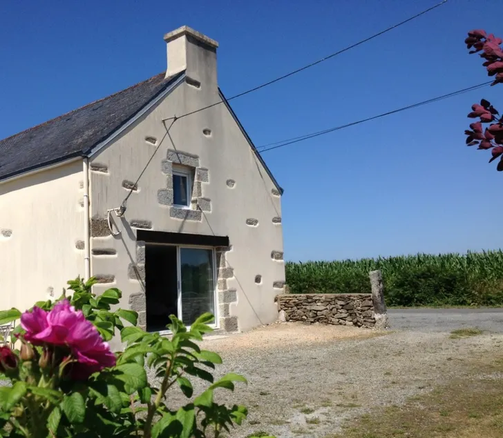 Breton duplex facing the meadow - Image 1
