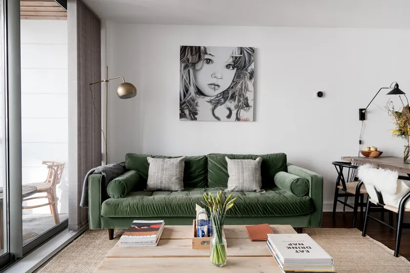 Luxury design-led apartment in Titanic Quarter - Image 1