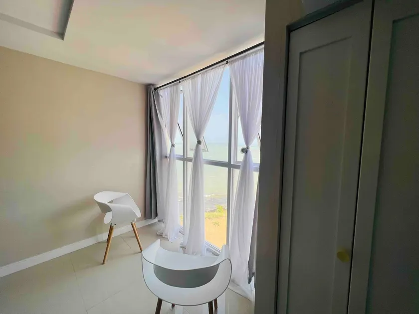 Luxurious One Bedroom in Portmore, Jamaica - Image 1