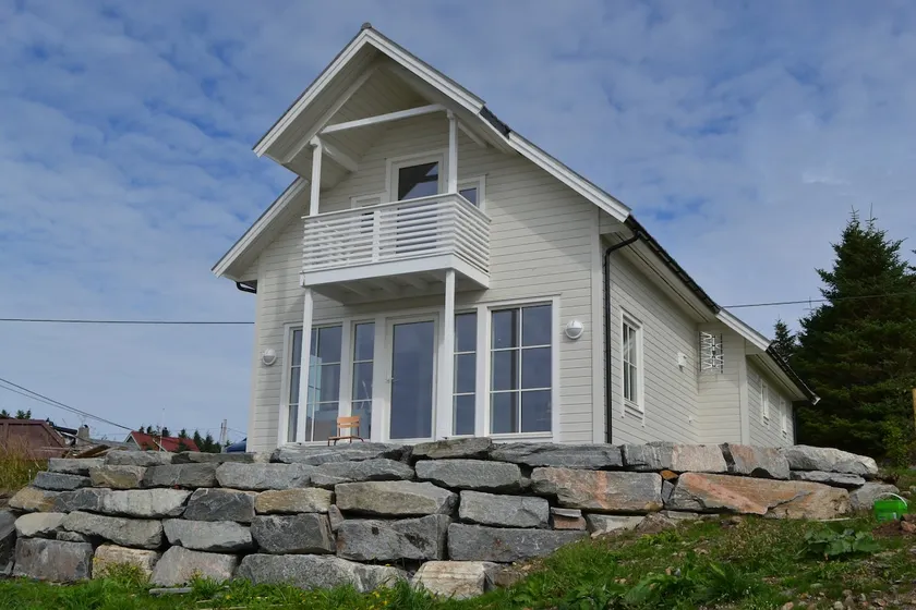 Rental home in a beautiful and scenic environment - Image 1