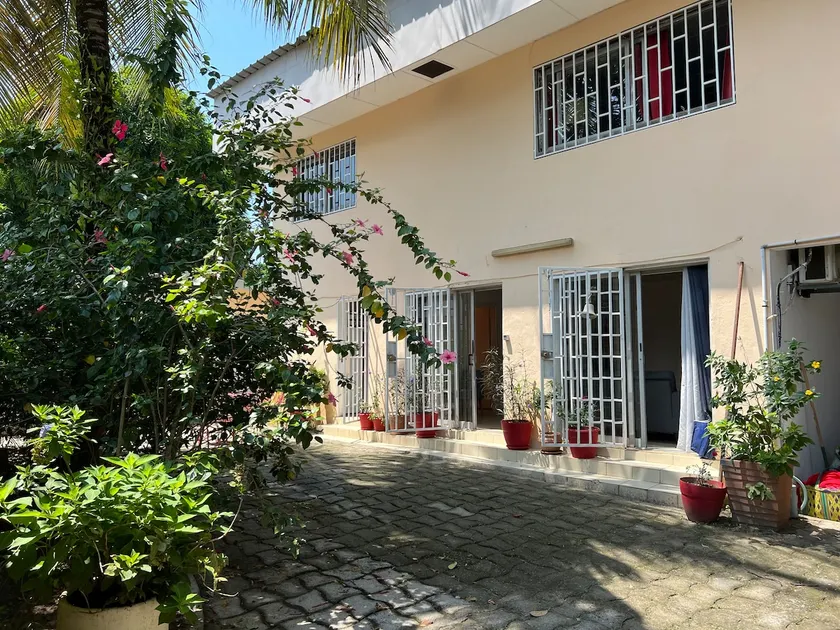 2-bedroom apartment - Image 1