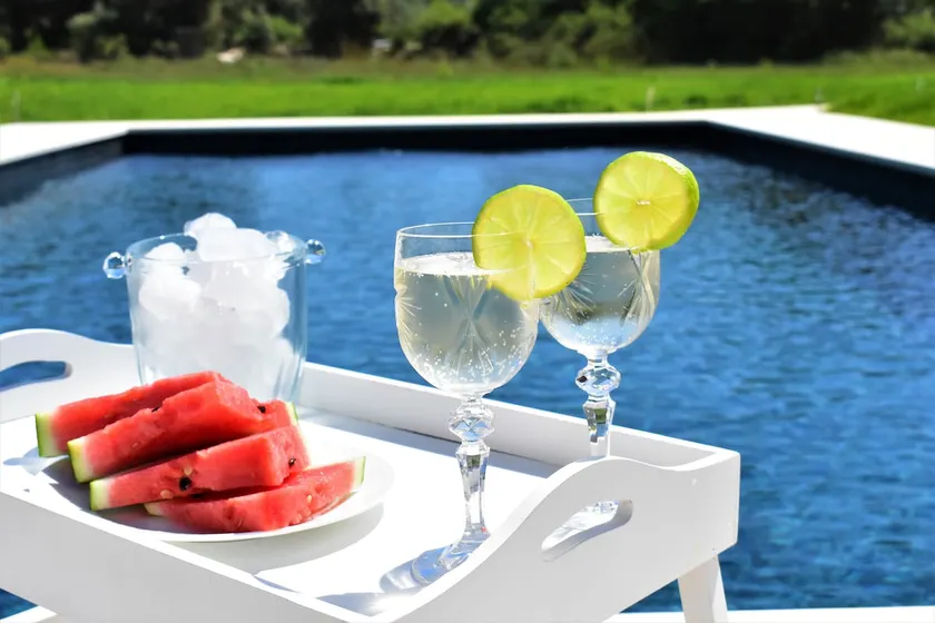 Relax and enjoy - Image 1