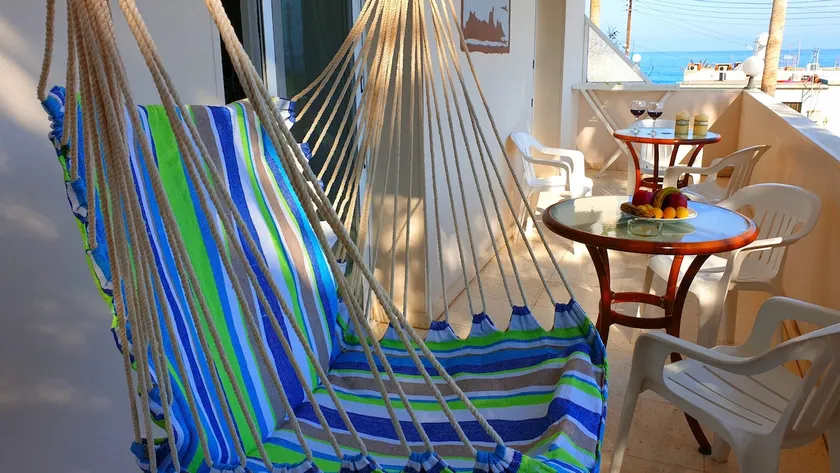 Spacious 2BR Sea-View Apartment with Smart Comfort - Image 1