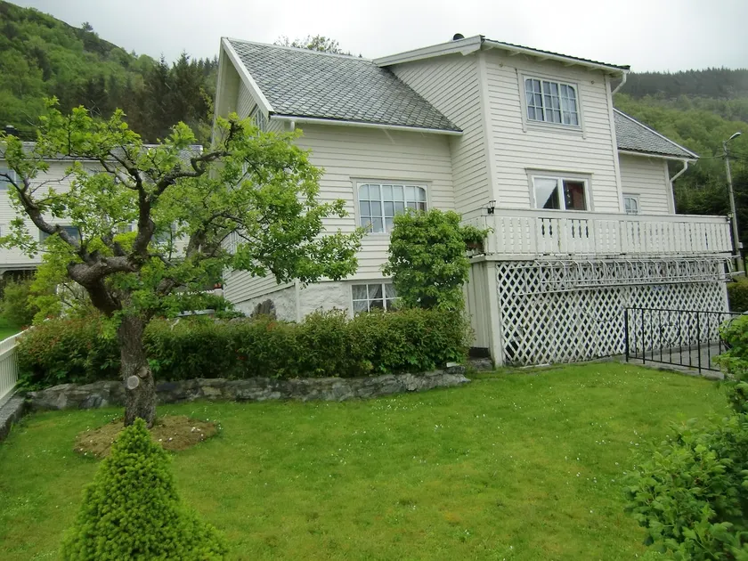 Fredheim Coastal Pearl - Image 1