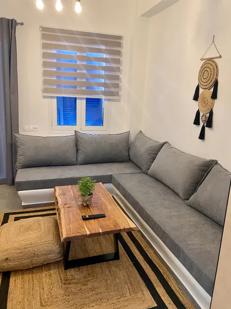 Iakovos' Luxury House - Image 1