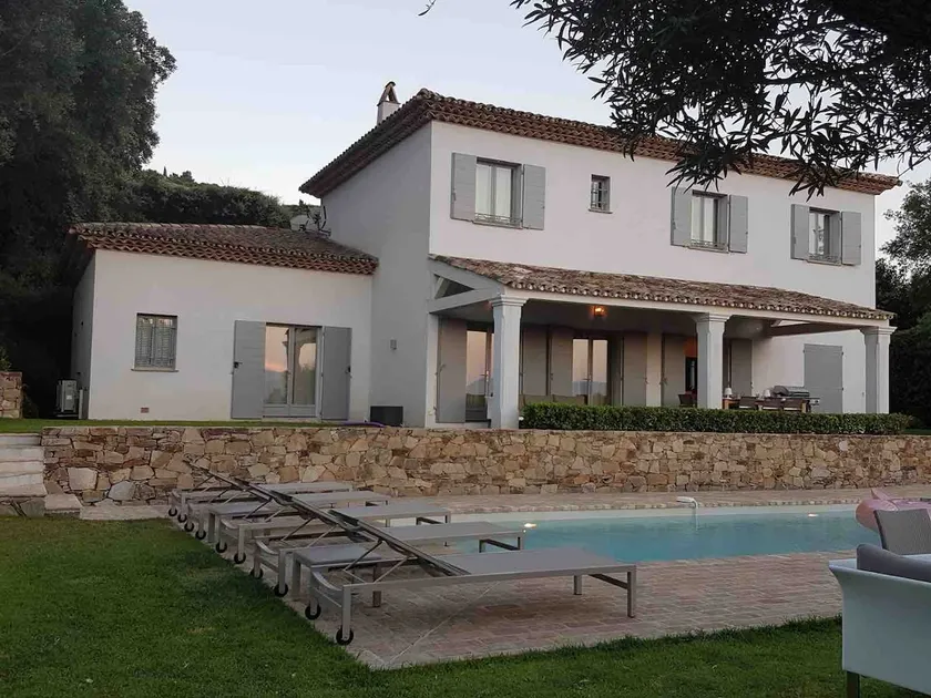 Wunderschöne Villa vor den Toren von Saint-Tropez - Image 1