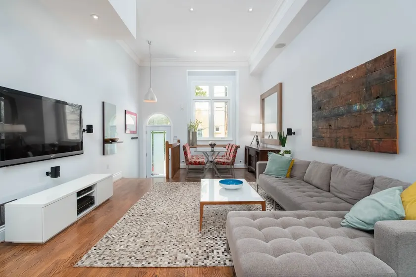 3 Bedroom Home w/ Parking in Beautiful Queen West - Image 1