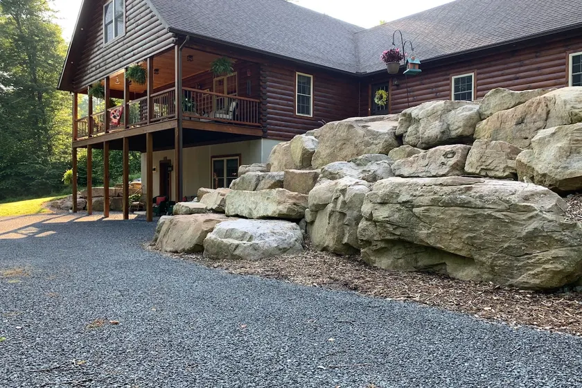 By The Rocks Quiet Country Apartment! - Image 1