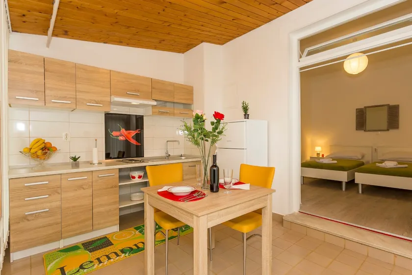 Comfortable modern studio with shaded patio - Image 1